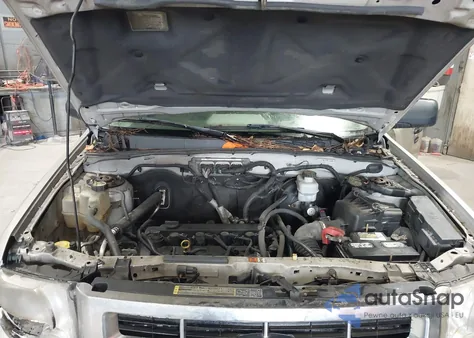 2010 Ford Escape Xlt из США, поврежденный, VIN 1FMCU0D79AKD41391